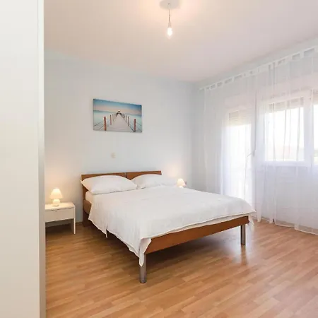 아파트 Two-bedroom In Poljica